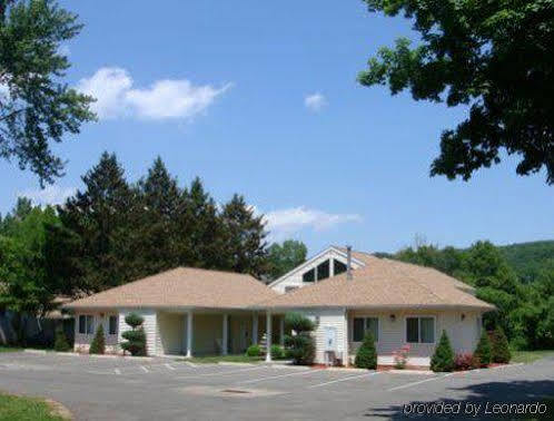 Rocky River Inn New Milford Kültér fotó
